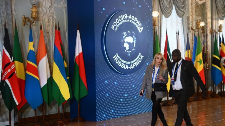 Le sommet Russie-Afrique met fin à « l’isolement de la Russie par l’Occident » 