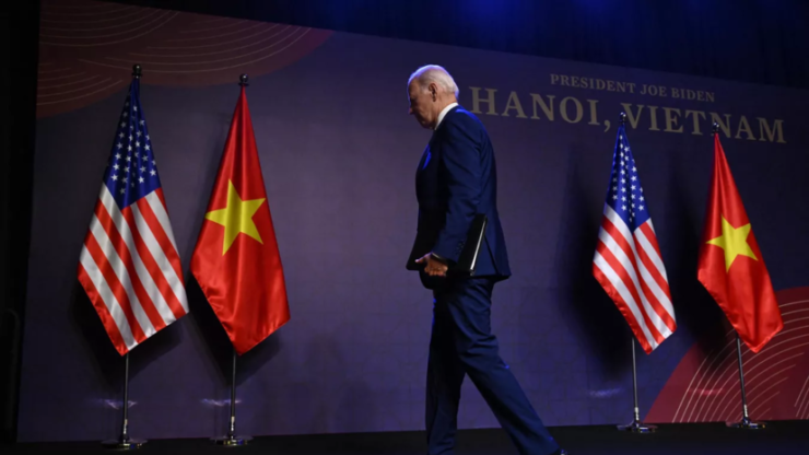 Заграничная поездка президента США в Индию и Вьетнам 2023