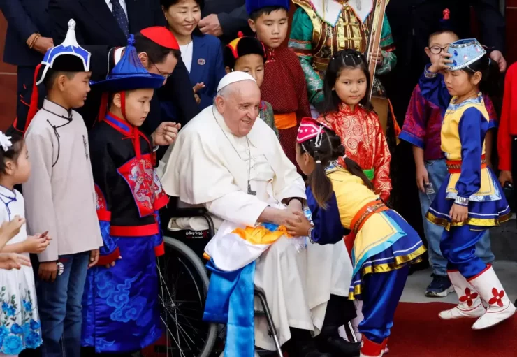 Визит Папы в Монголию 2023