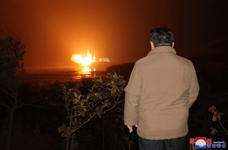 Северокорейский спутник взлетел