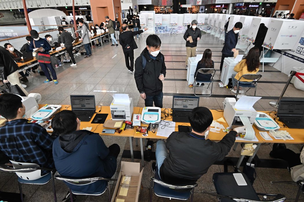 Toward The 2024 Parliamentary Elections In South Korea Part Three   Merlin 171460554 911c9002 752e 468b 9421 A7ac8c896b6e Master1050 