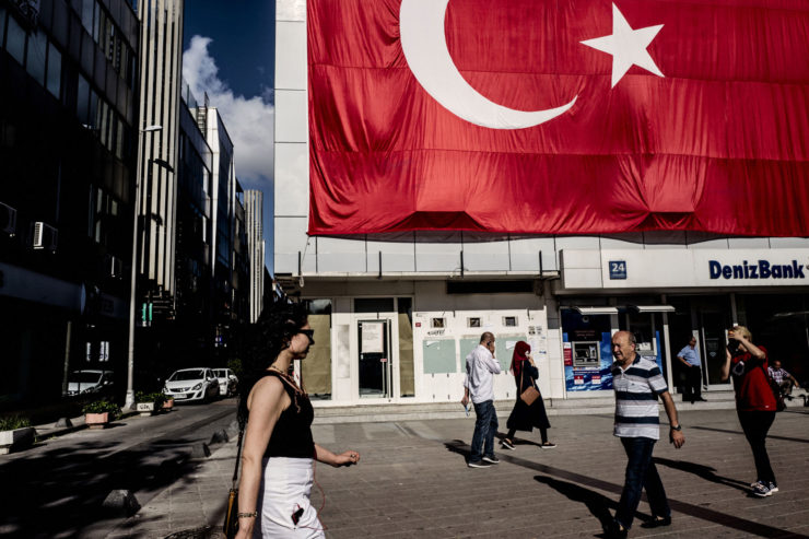Turkish business against the US pressure